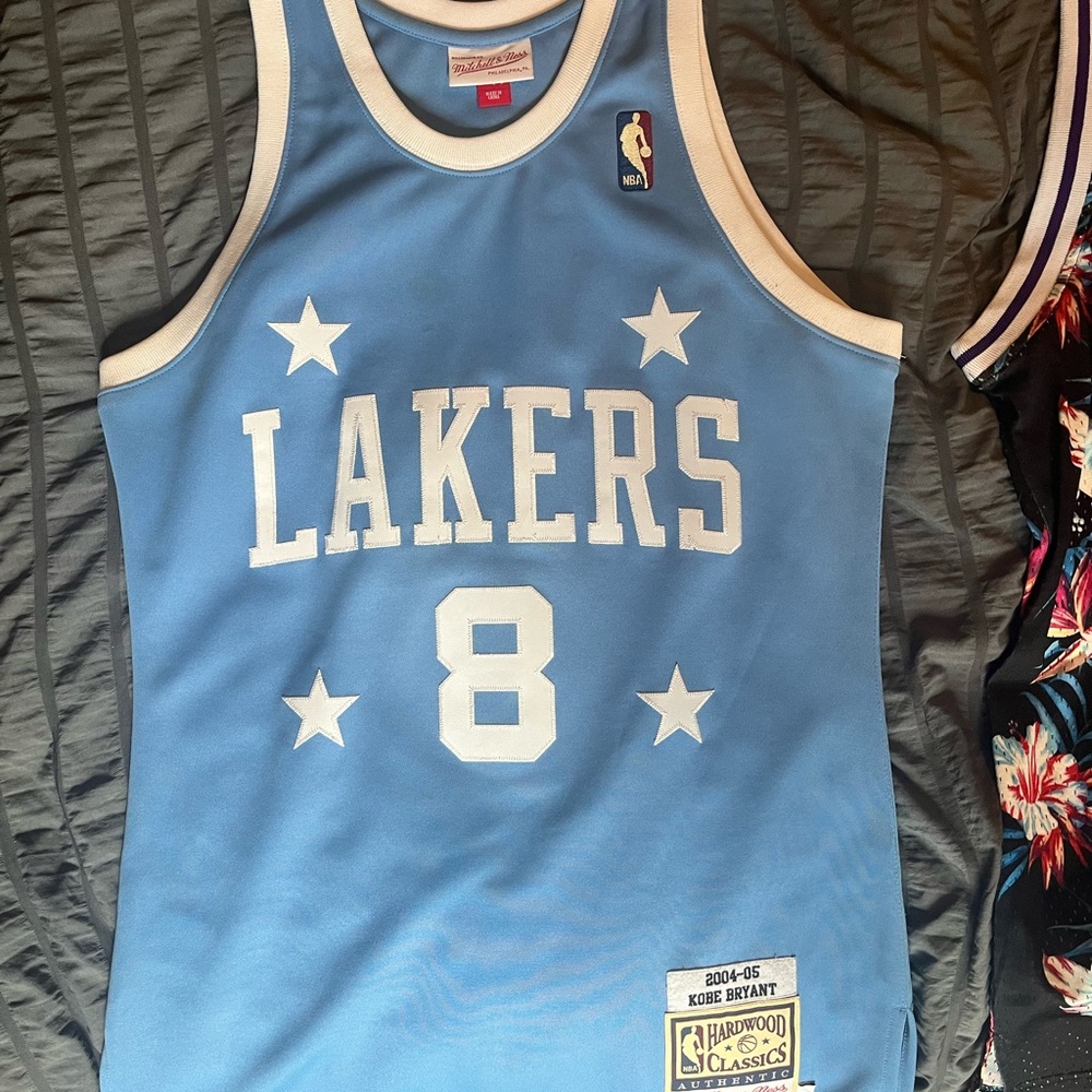 Mitchell & Ness Hardwood Classics Kobe Bryant Jersey Patch